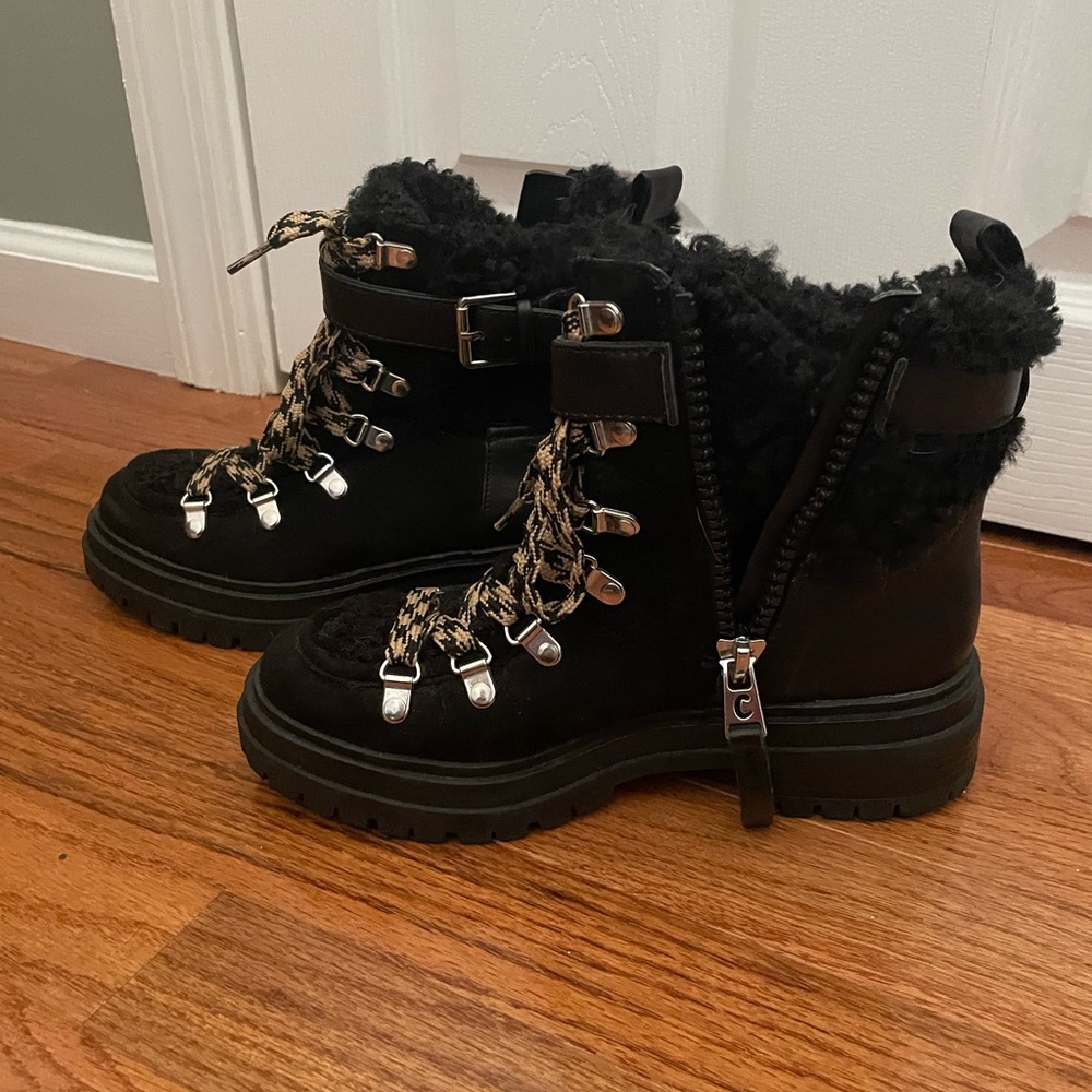 Sam Edelman Boots Womens 6 M Black Sherpa Circus Gretchen Combat Fashion Outdoor